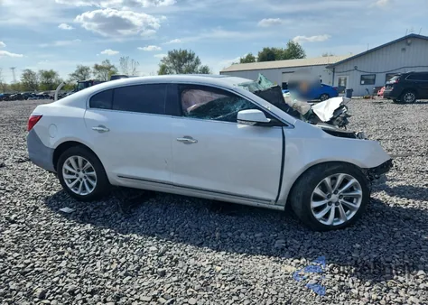 2016 Buick Lacrosse из США, поврежденный, VIN 1G4GB5G39GF110313